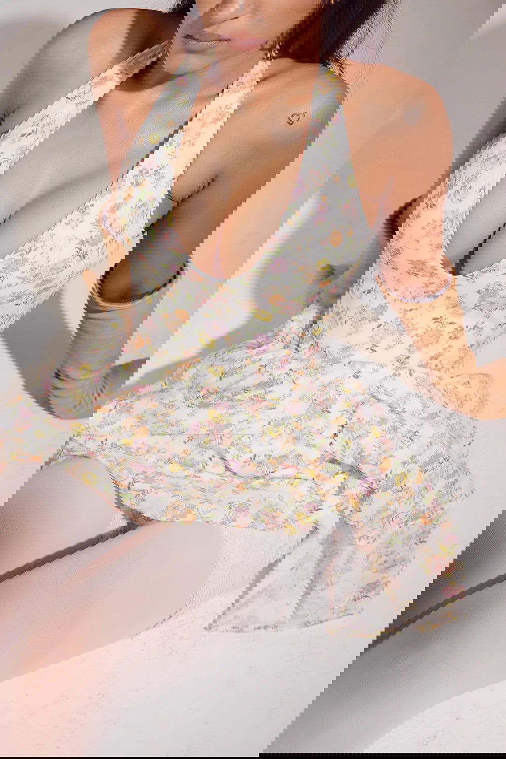 Vestido Curto Modelador Com Alça Vintage Modelo Orvieto
