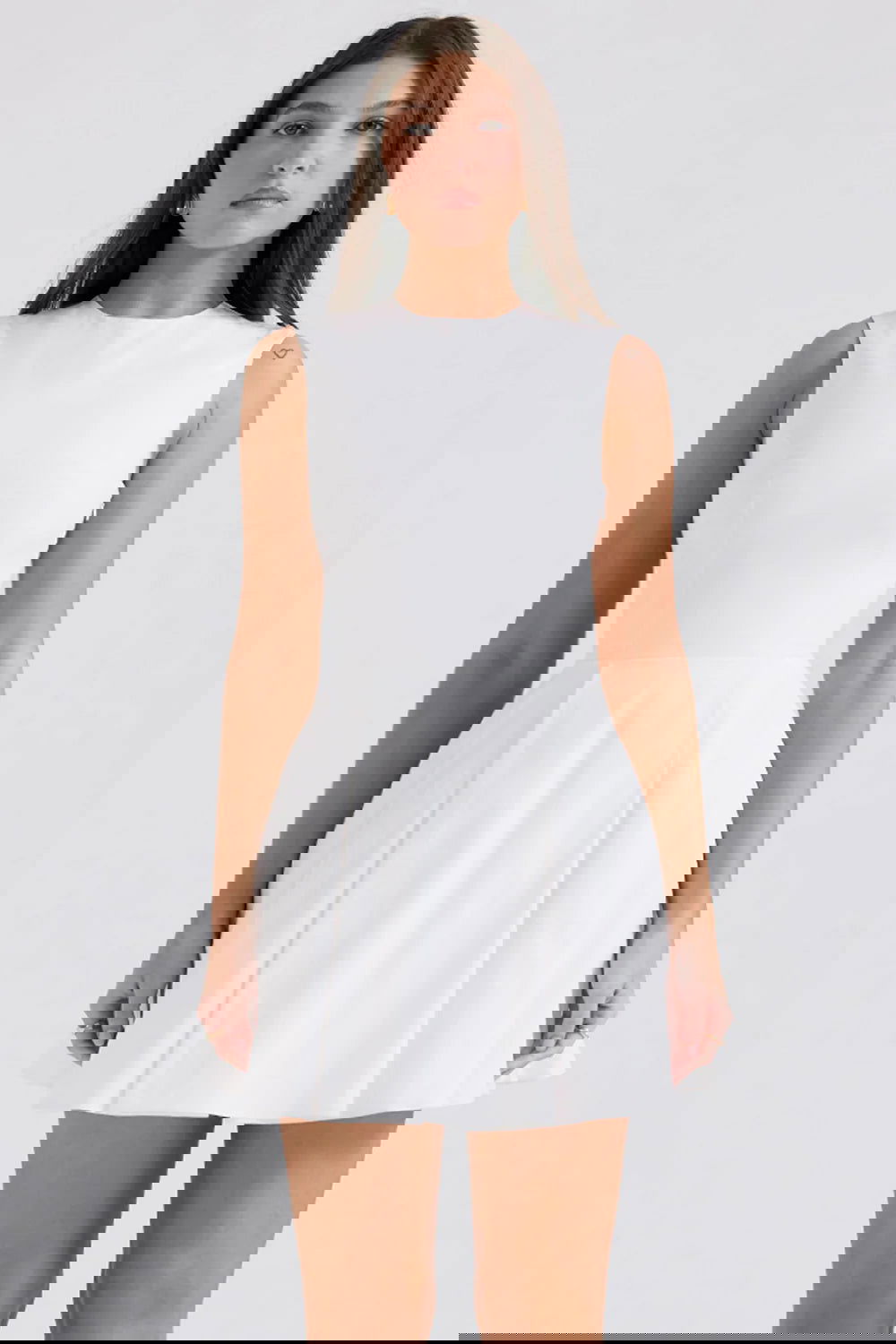 Vestido Curto Plissado de Algodão Branco Modelo Alessandria