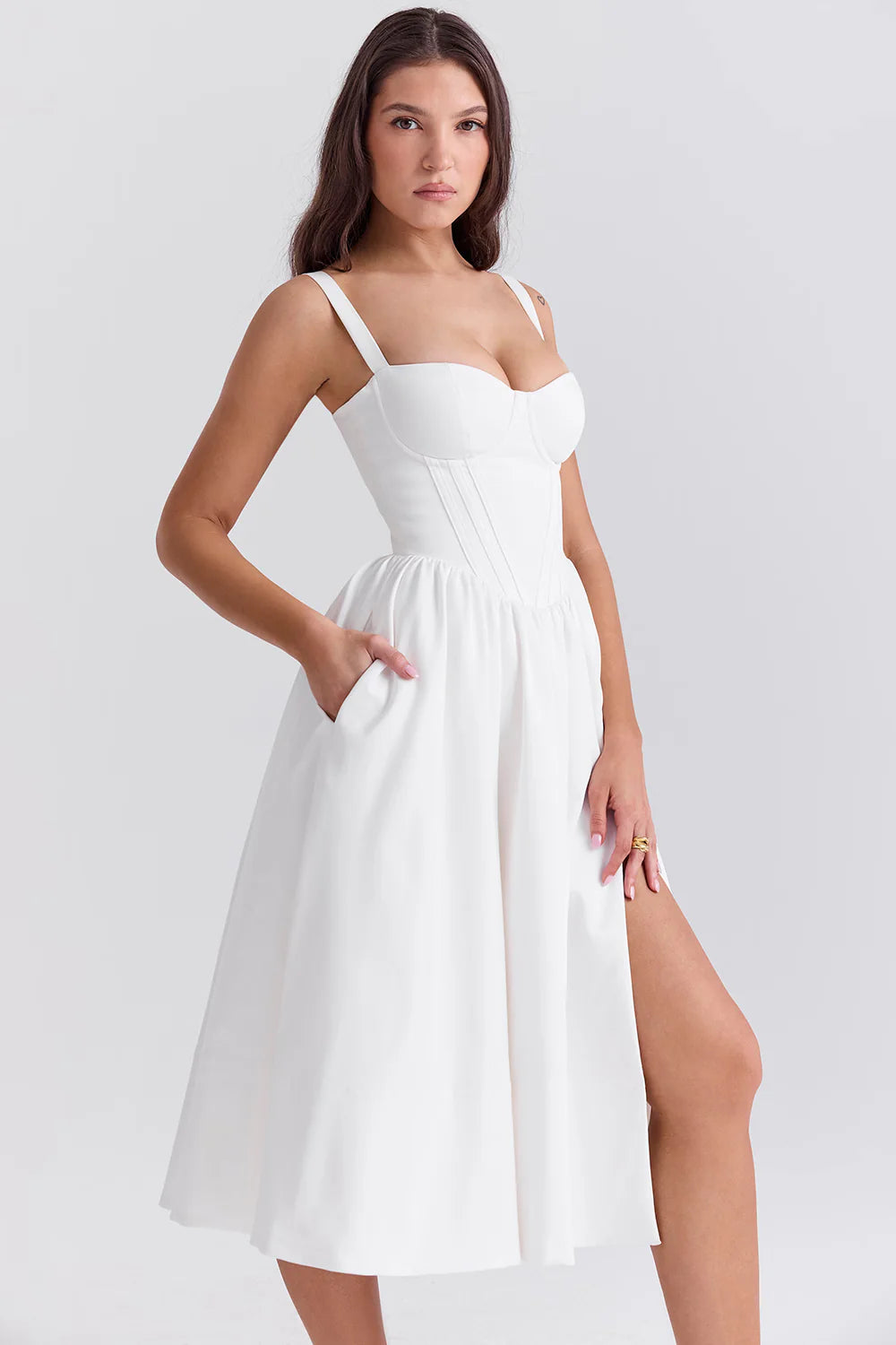 Vestido Midi Branco Modelador de Myocell Modelo Civitta