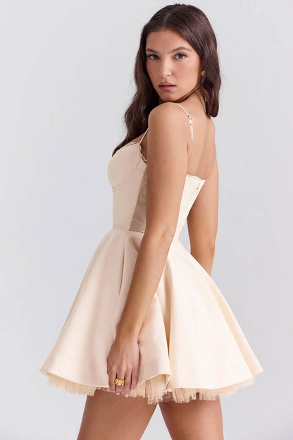 Vestido Curto Creme Vintage Modelador Modelo Rieti