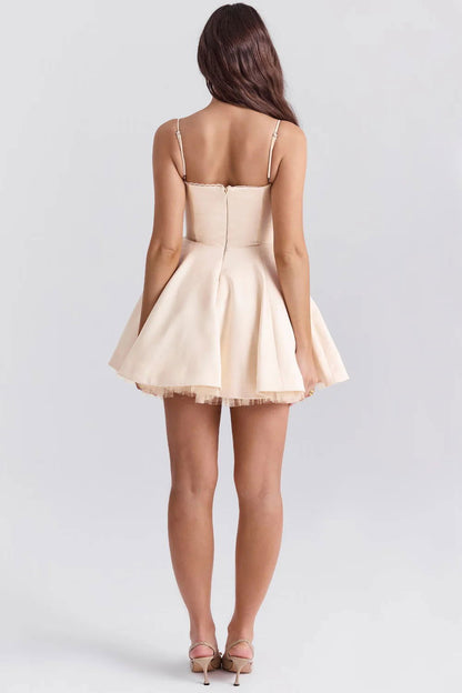Vestido Curto Creme Vintage Modelador Modelo Rieti